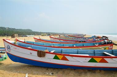 Fishing fleet, Chowara Beach,_DSC_9188_H600